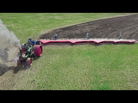 When the Largest Steam Tractor Ever Built Shows its Full Power