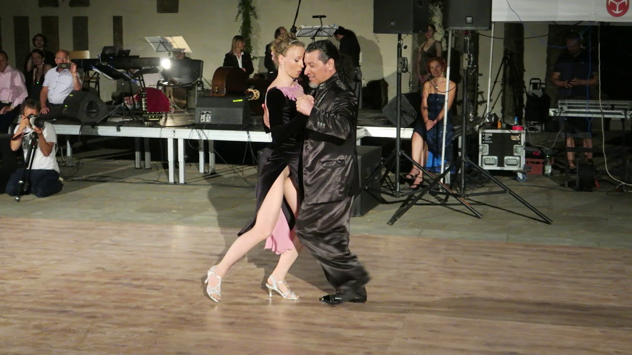 Video thumbnail for Luiza & Marcelo Almiron (3)