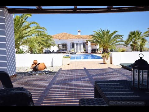 SOLD - Villa Palladium AH12709 - Impressive villa situated in a fantastic location