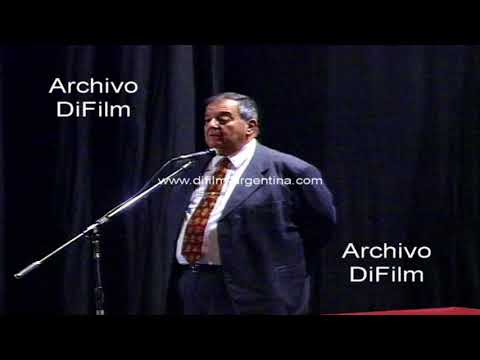 Jose Maria Mainetti homenajeado en la Facultad de Medicina 1999
