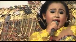 Download lagu Gelang Alit Voc. Dimas Niken Salindri live Ki Rudi Gareng mp3 Download lagu Gelang Alit Voc. Dimas Niken Salindri live Ki Rudi Gareng mp3