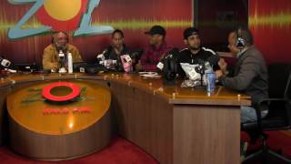 Jochy Santos dice que su pelo tiene caracteristicas especiales