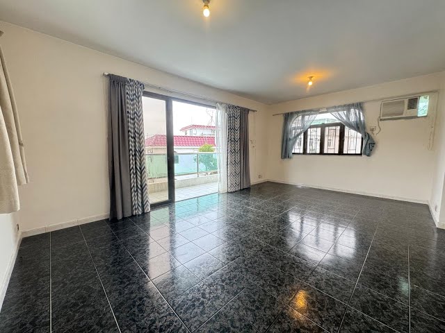 菠蘿輋 西貢 中層 012538 售盤