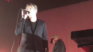 Dans la Merco Benz - Benjamin Biolay - Élysée Montmartre 20 décembre 2016