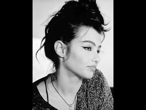 Tóth Andi   11  Trapenele