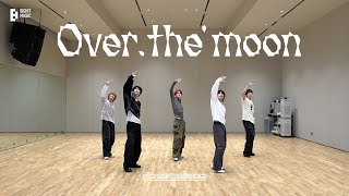 Download lagu ‘Over The Moon’ Dance Practice | TXT (투모로우바이투게더) mp3 Download lagu ‘Over The Moon’ Dance Practice | TXT (투모로우바이투게더) mp3