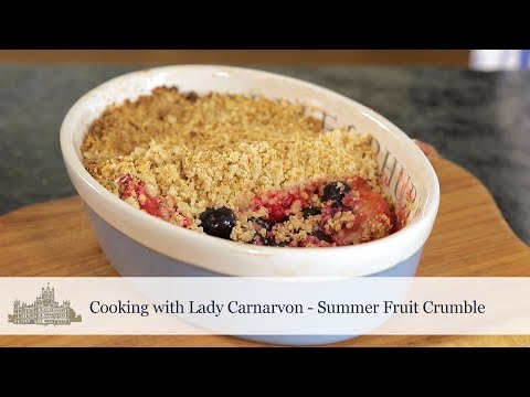 Cooking with Lady Carnarvon - Homemade Fruit Crumble