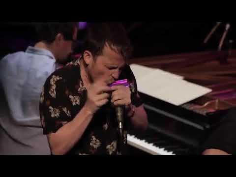 Gabriel Grossi Yamandu Costa e Gaia Wilmer Big Band- Karatê ( Egberto Gismonti)