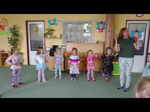 Jak se do lesa volá, tak se z lesa rýmuje