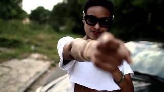 Reese LAFLARE - Molly