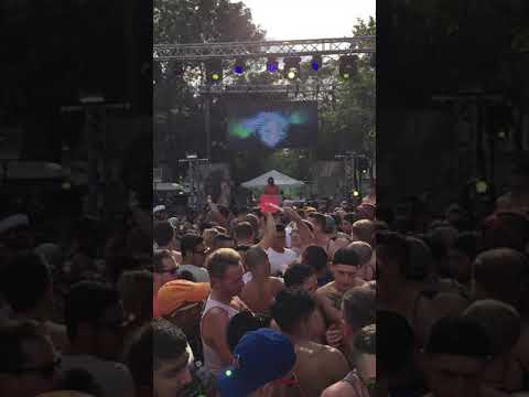 Alex Acosta dj'ing outside Hydrate