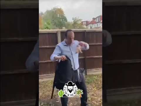 Lech Lecha: Keep On Going 🎶 | A Yid In The West #Shorts