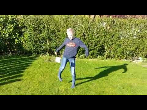 Ook de JO12-2 van SO Soest jongleert zich door de coronacrisis.