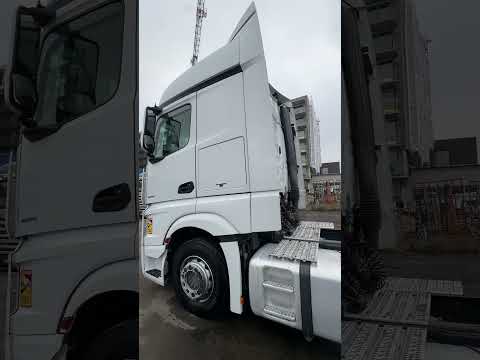 Mercedes-Benz Actros 1845, double sleeper