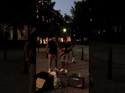 MaliQmenix kinda freestyle Street jammin’