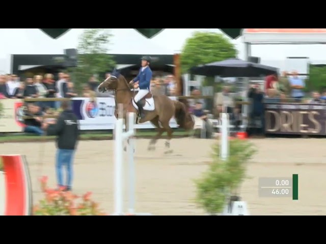 Cigo B, Ellan's uncle jumping the CSI*** GP