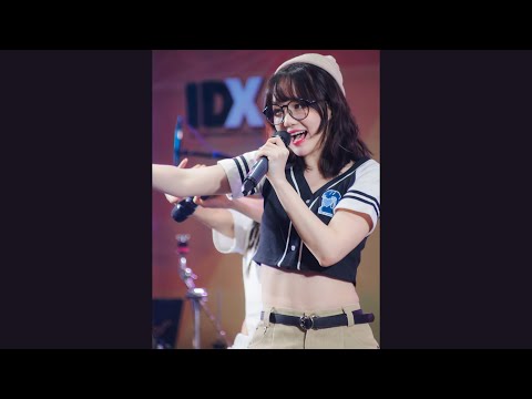 ICE Pretzelle - ต้องชอบแค่ไหน (First Love) [Fancam] @ Central Ramindra Idol Music | 230430
