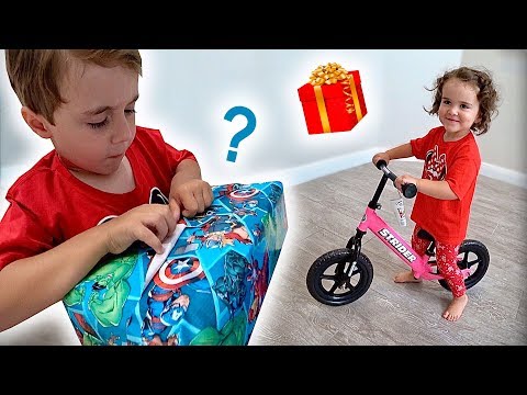 DIA DAS CRIANÇAS NOS ESTADOS UNIDOS 🎁Presentes do Marcos e da Laura - Família Brancoala