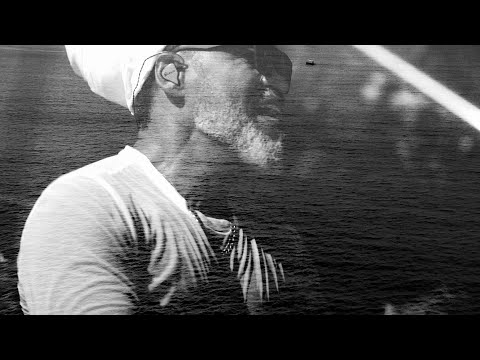 Carlinhos Brown - Zanza (Clipe Oficial)