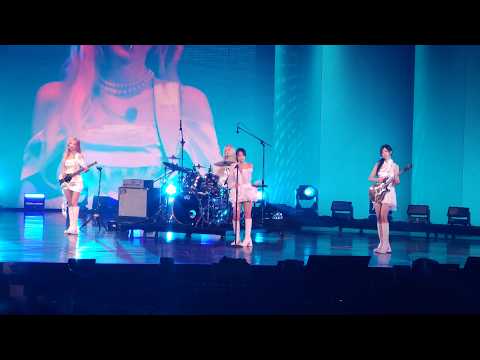 260613 【KKBOX】QWER - 後來的我們+ CEREMONY+ T.B.H(고민중독) , 4K Fancam