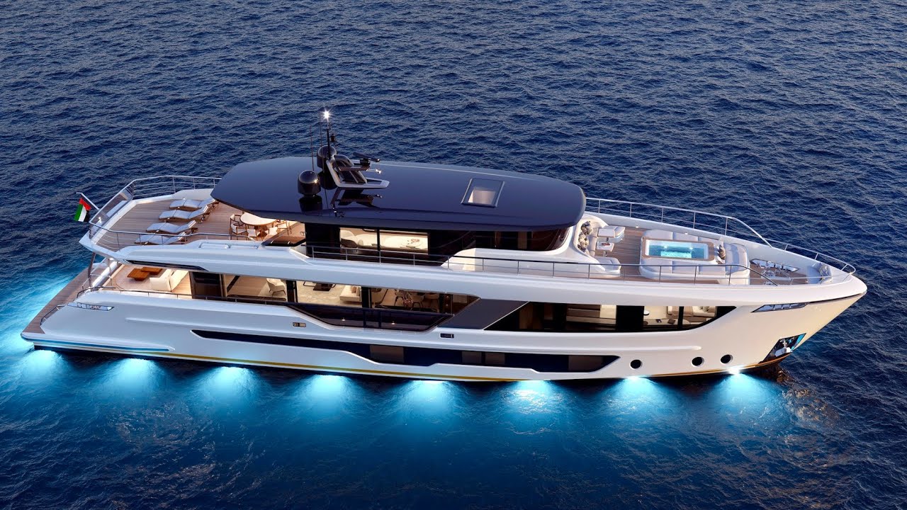 Superyacht Tour: Majesty 111