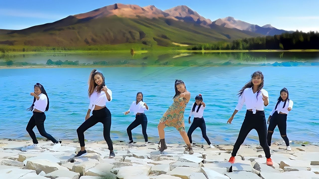 New Nagpuri Girl Sadri Dance Video 2023 • Singer Suman Gupta • Chandni Baraik _Nagpuri Beatz#nagpuri