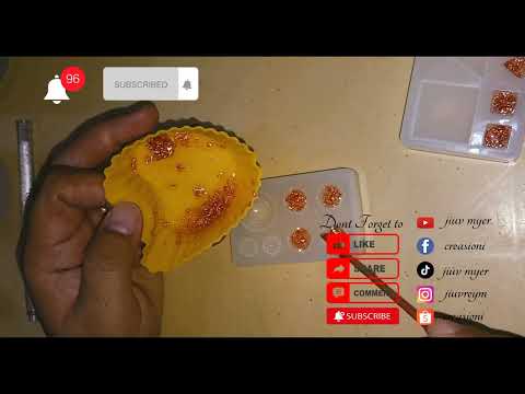 minimalist resin stud earrings