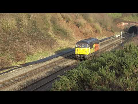 (4K) Colas Rail Class 56049 Stumbles Up Whiteball Light Engine 22.12.19
