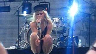The Sounds - Night After Night LIVE