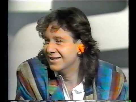 SIMPLE MINDS     Interview  with JIM KERR    1986    Antenne 2  France
