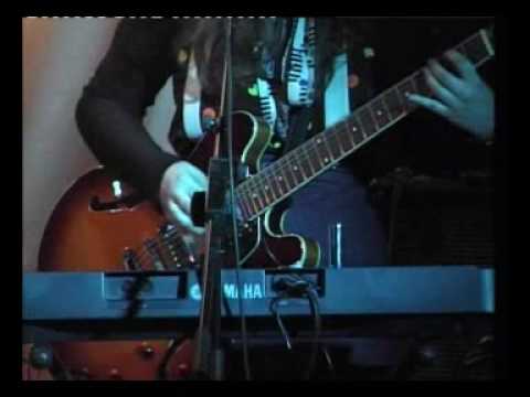 Mary and the baby cheeses - Years (live at The Bull and Gate)