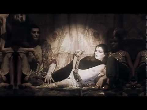 Silver Strain - La Main Gauche