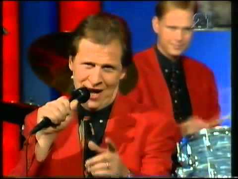 Göran Lindbergs   Blå violer 1995