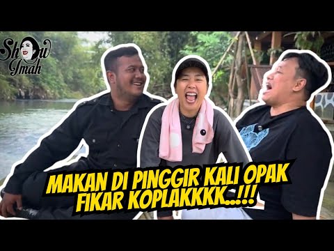 RIVER-SIDE OPAK COFFEE... A HOT HANGOUT STALL ON JOGJA STREET - WONOSARI...