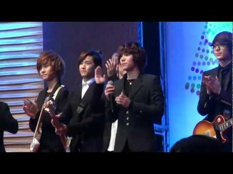 2010  12  17 FTIsland  Lotte world  Free Christmas Concert  ment....