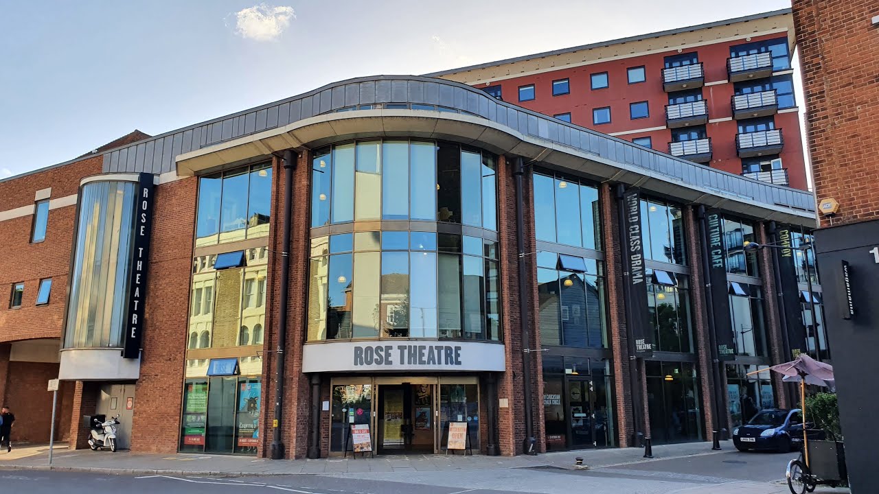 Cristina Schek and Sue Roe Exhibiting at Rose Theatre in Kingston