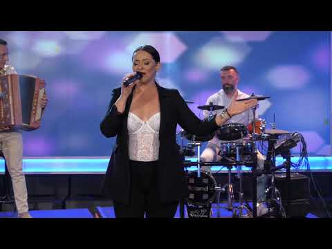 Aneta i Grupa Molika - Kazi, kazi oblace le belo Art Studio Production Live TV Show