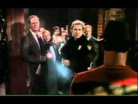 Original Vs Remake Freddy Krueger (Nightmare On Elm Street)