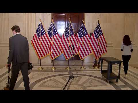 直播：參議院多數黨領袖米奇-麥康奈爾連任後發表講話。 (LIVE: Senate Majority Leader Mitch McConnell speaks after his re-election)