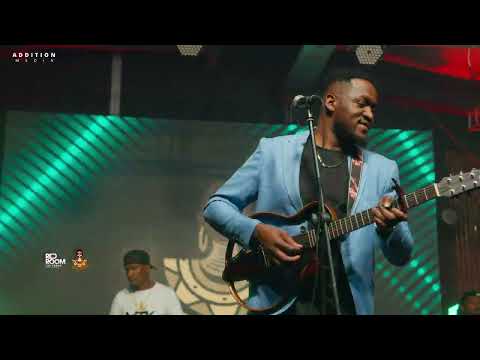 JOSE GATUTURA  MASHETE LIVE  AT  REDROOM