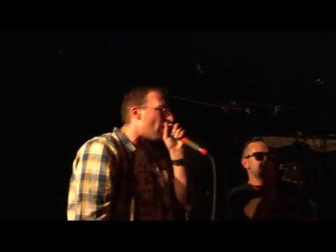 Poldo,  Łazor i Dj B.O.G. ( Rapodziad Squad ) i gościnnie Vaya