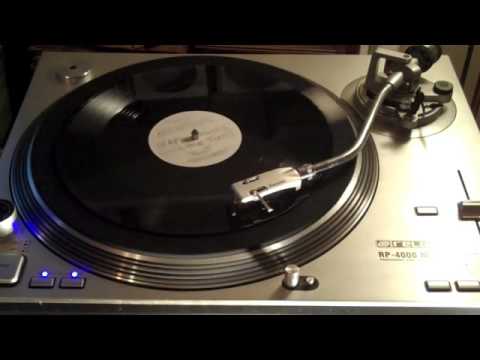 The Beatles - Hold me tight (TesT Record / 78 rpm)