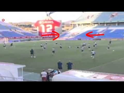 Futbolistas Dirk Kuyt y Jonathan de Guzman sufrieron fatidico choque de cabezas en entrenamientos