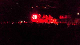 Klokken 25, Nephew akustisk i Forum, oktober 2013