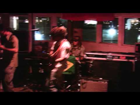 Live Zion with Gui Lion on the vocals