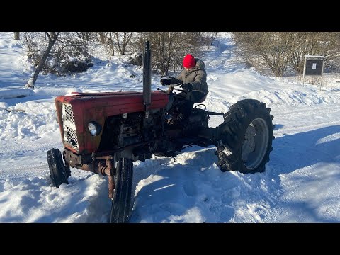 Ciapek 3P Stuck in the Snow $ New Purchase for the Workshop