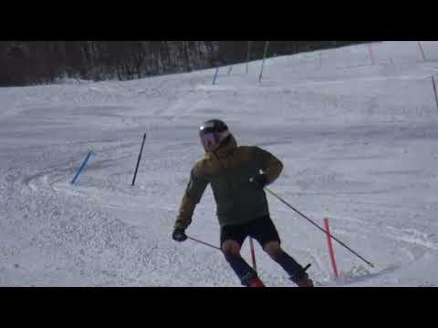 苗場スキースクール　レーシング・ブログ : 2024.12.21ゲートトレーニング・スタート