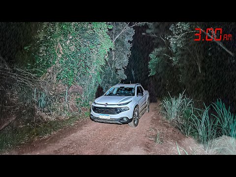 Dormindo Sozinho no carro em uma Floresta Assustadora com Tempestade e um Demônio Apareceu