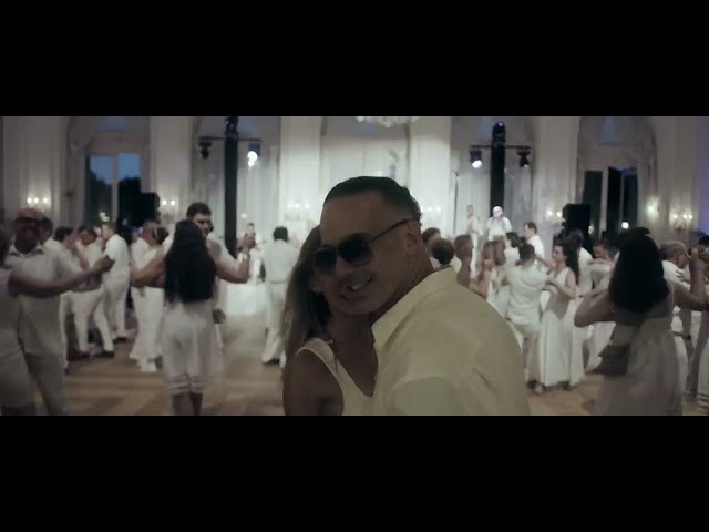 Out Of The Dark von Raf Camora ((jetzt ansehen))