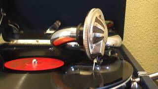 The Boswell Sisters - Lullaby of Broadway